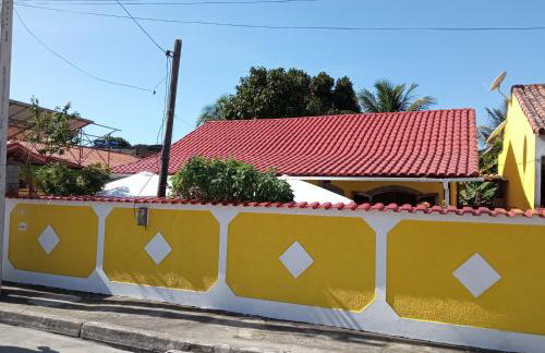 Saquarema - Casa Amarela ! Entre a praia e a Lagoa ! - Foto 1