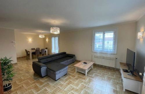 Green Gables- Old Charm - Photo 5