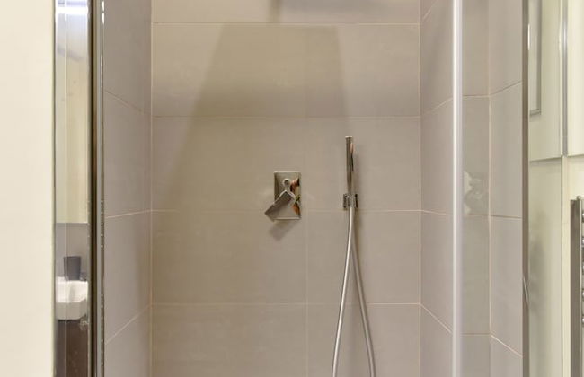 Via Veneto Design Studio - Photo 25