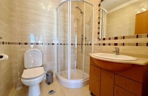 V4 moderno com Piscina - Burgau - Foto 14