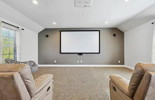 The Best of Lakeside Living - Luxury at its Finest - Photo 35