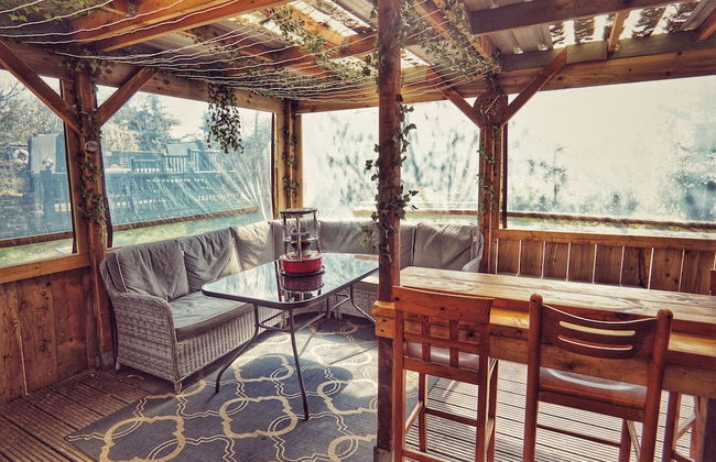 3-bed Cottage - Sleeps 5, Riverside, Hot Tub, Pets - Foto 37