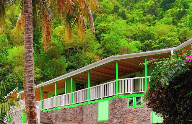 Pinard's Mountain Resort- Cottage 6 - Photo 33