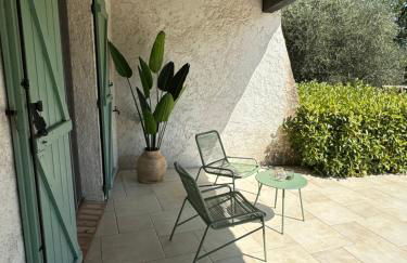 L'Oliveda - complètement climatisée, piscine, calme, proche commerce et lac, ski à 45min - Foto 10