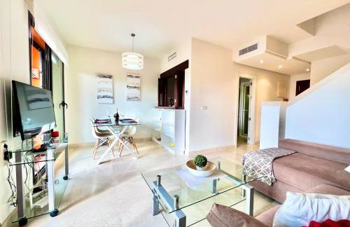 Oasis con piscina y sol - Foto 15