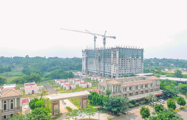 Fancy and Nice Studio at Podomoro Golf View Apartment - Photo 16