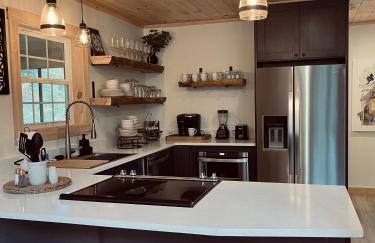 Mountain View Retreat with Large Swim Spa, Game Room - Foto 51