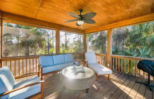 Sunset Breeze Marsh View Treehouse Retreat - Foto 7