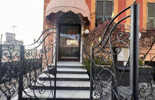 WELCOME RIVIERA - AL CASTELLO-VISTA MARE -ROMANTICO e CENTRALE a 20 METRI DAL MARE-toll parking at 15 euro per day to be booked in advance -subject to availability - Foto 22