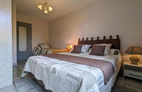 Appartement Spacieux avec Jardin Privatif, Proche du Puy-en-Velay et d'un Golf, WiFi Inclus - FR-1-582-286 - Foto 10