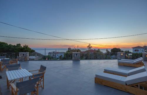 Erifi Luxury Suites - Photo 48