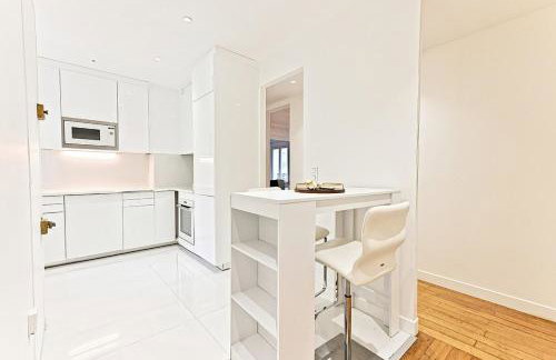Spacious and Bright Apartment - Foto 6
