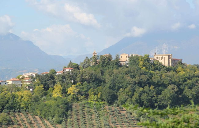 Villa with Salt Water & Heated Pool & Hot Tub near sea - Foto 73