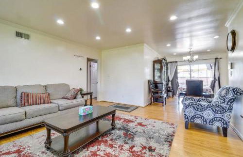 Vacation Rental w Pool &Garden 6 Guests near CSUN - Foto 10