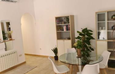 Amplio apartamento 2 Dormitorios 4Pax Decoración moderna - Foto 3