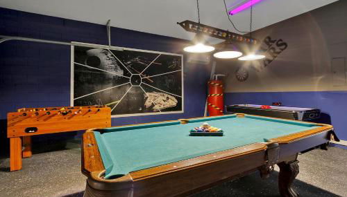 Mickeys Sunspot - 6 bed Emerald Island Resort pool home - Foto 3, Game Room