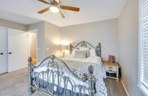 Deck and Views Spacious Lake House Escape - Foto 17