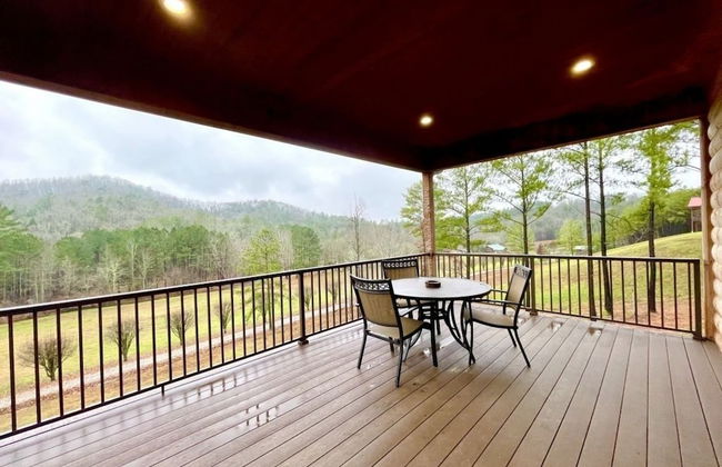Charming, pet friendly cabin, perfect for fishing, family, hiking and R&R! 2 Bedroom Cabin by RedAwning - Foto 10
