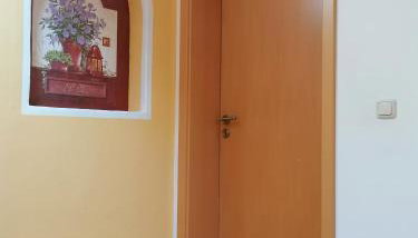 2 Zimmer Apartment mit Küche und Bad - Foto 5