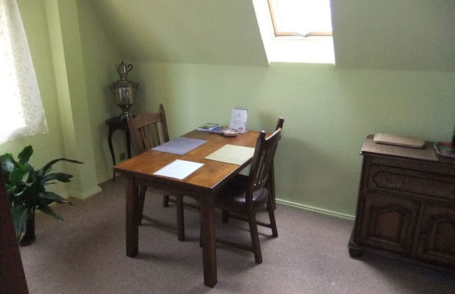 If you Want to Explore Lower Silesia, Sunny Apartment is the Perfect Location - Foto 6