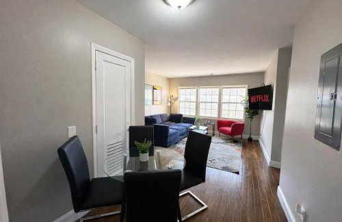 Downtown Birmingham Business 1BR Retreat with Wi-Fi and Free Parking Near UAB - Photo 4