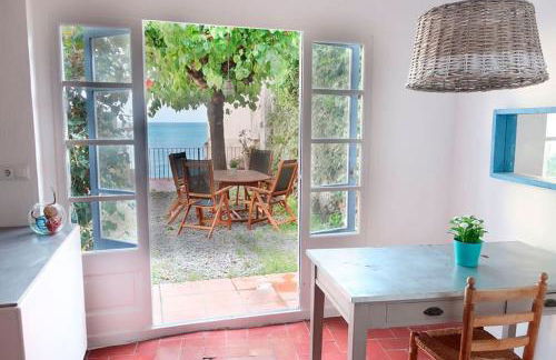 Charming house in Sant Pol facing the sea - Foto 1