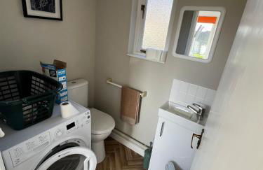 Big Group Bungalow, Sleeps 9, Perfect for Families - Photo 28