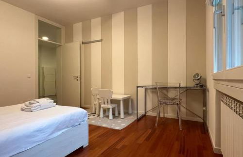 Welc-ōM Luxury Hillside Retreat - Photo 14