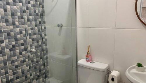 Kitnet302 centro com linda vista da janela e tv smart - Foto 4