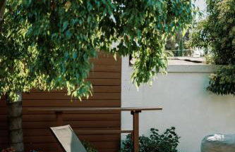 Serene Silver Lake 1 bedroom 1 bathroom Back house With Private Backyard - Photo 8