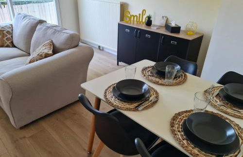 Bright two-room apartment with balcony & private parking - Foto 7