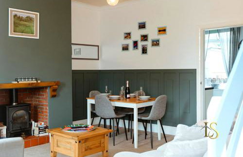 *Luke Stays Oswald Terrace* - Foto 24