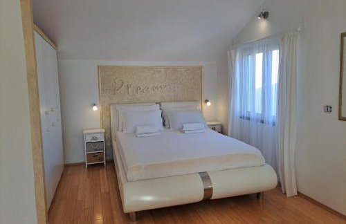 Apartments Ana Žaborić, 50 m od šljunčane plaže - Foto 8