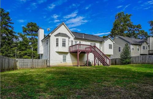 Lovely 5 Bedrooms, 3 Full Baths Home Near Parks! - Foto 12