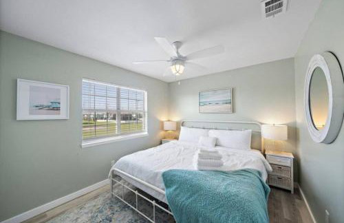 Beach Home with Cowboy Pool, Big Deck and Ocean View - Photo 9