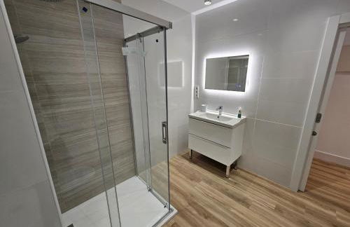 Apartamentos en el centro - Plaza de Amboage - WIFI - Foto 37