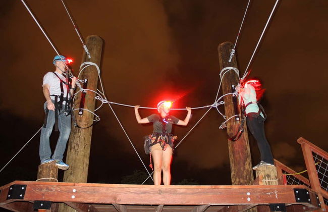 Tirolina nocturna en Kapolei - Foto 2