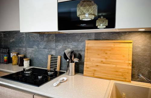 DREAM HOLIDAY 26 - Charmant T2 4 Pers 38m2 Terrasse de 14m2- Clim, Wifi, Parking - Sur RN7 au calme - au cœur de Livron sur Drôme à 5Km l'Autouroute Proximité A7 - Foto 17