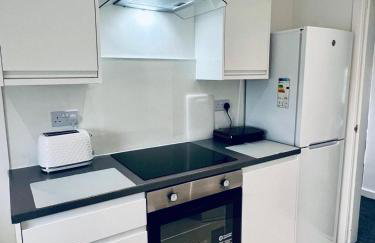 Modern 2 bedroom House With Loft Conversion - Foto 2