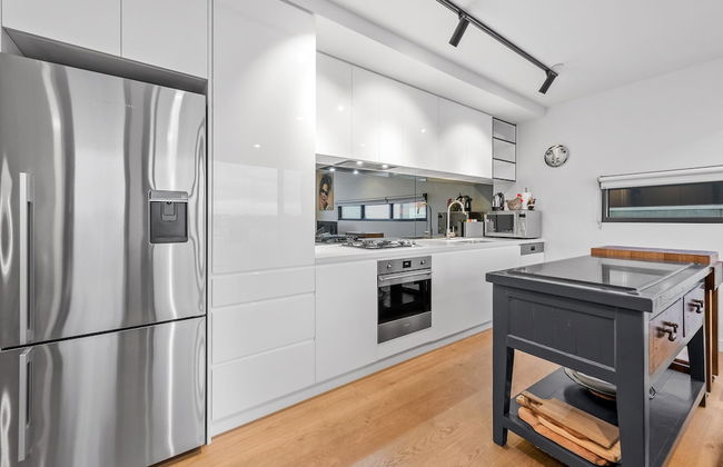 StayCentral - East Brunswick Penthouse with Study - Foto 9