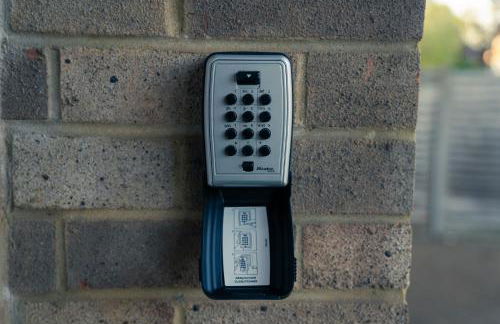 Farnborough Stay - 5 Bedroom - Foto 44