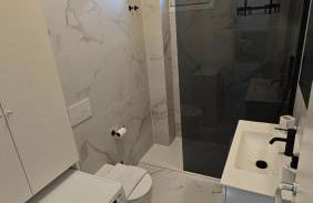 Violet Luni Home - Foto 14