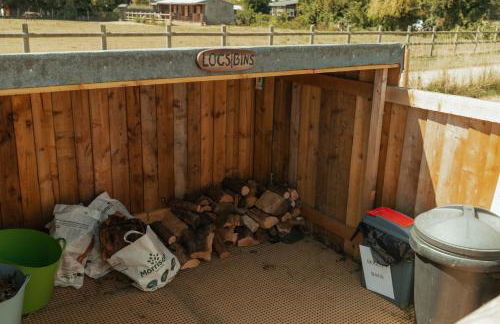 Glamping in Wiltshire in our luxury Shepherds Hut - Foto 7