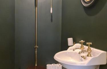 The Shrubbery-Superb Modern home-6 beds-sleeps 11 - Foto 35