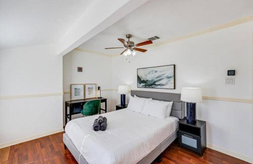 Stunning Dallas Home w Beautiful Yard Big Groups - Foto 22