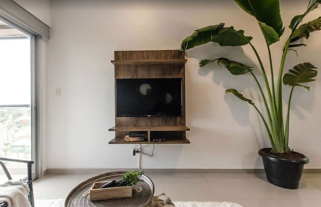 Modern 1 BR Apartment - Photo 14