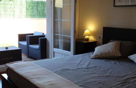 APARTAMENTO CON TERRAZA Y JARDÍN EN BAKIO - Foto 3