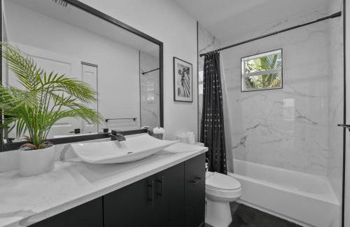 Palm Luxe Residence - Photo 19