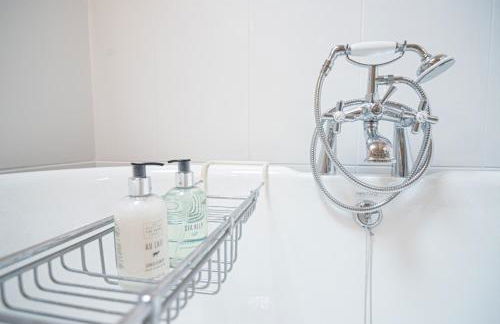 Steading Cottage - 50m from the beach - Foto 66