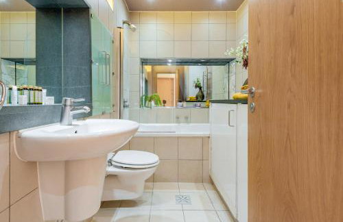 Welcome London Piccadilly Circus - Photo 22